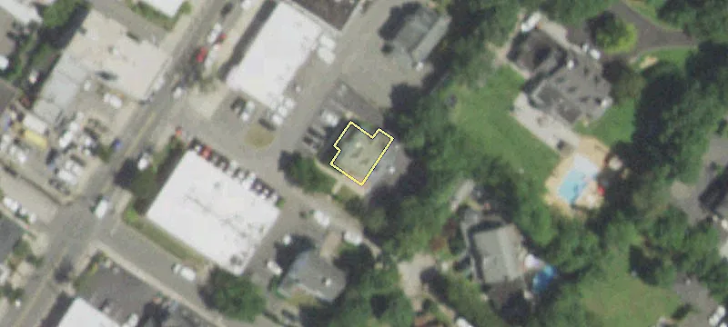 1245 Colonial Rd