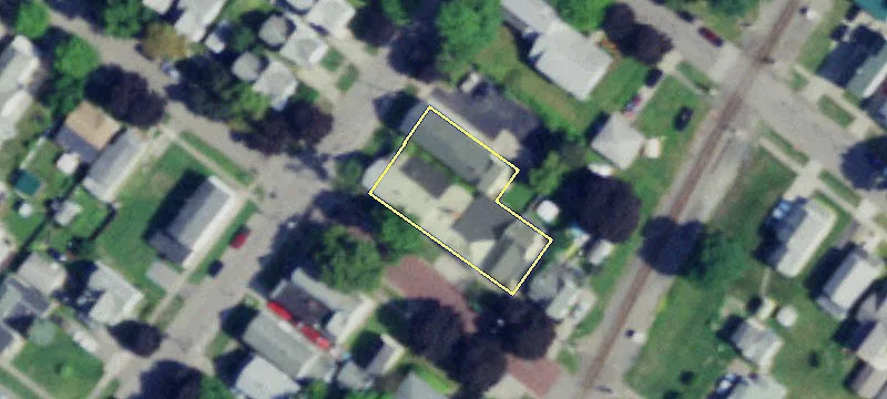 51 Courtney St