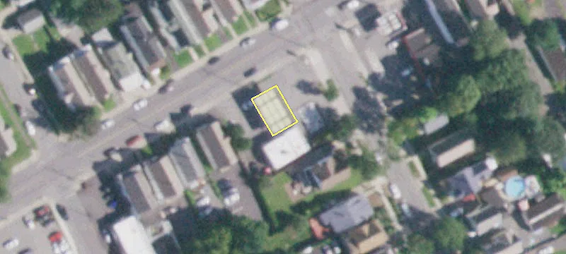 2302 Broadway
