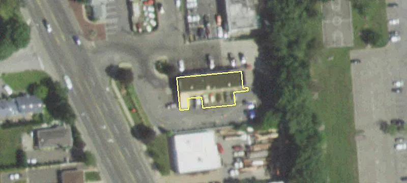 990 Lakeland Ave