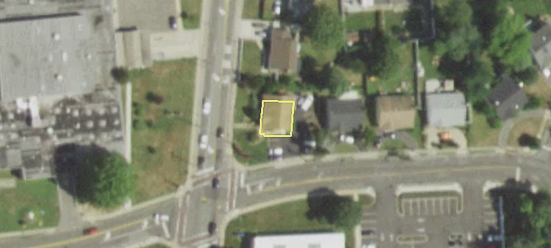 837 Deer Park Ave