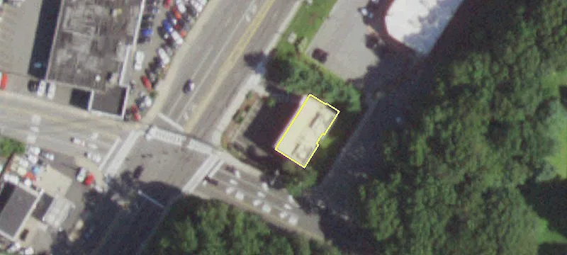 880 Central Park Ave