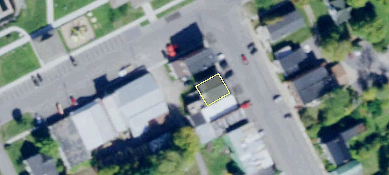 4 Main St