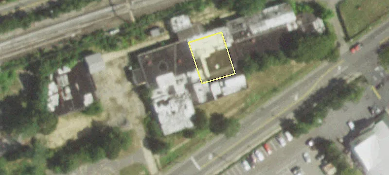 425 Un Blvd