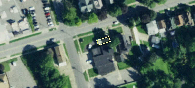 81 Vandervoort St