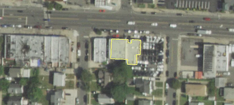 735 Hempstead Tpke