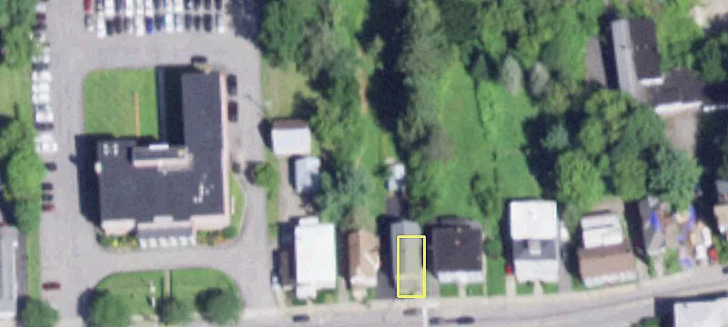 69 Main St