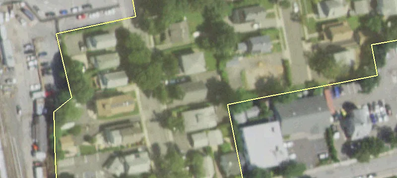 27 Bayles Ave