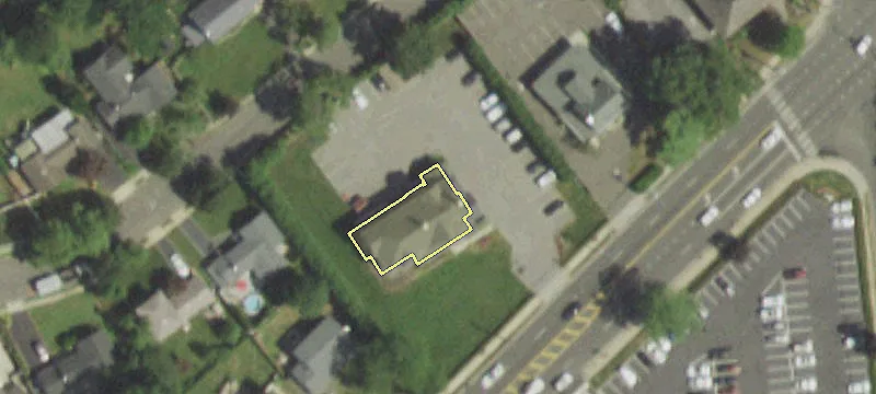 385 Main St