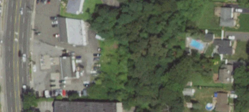 214 Commack Rd