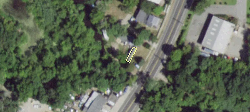 956 Main St