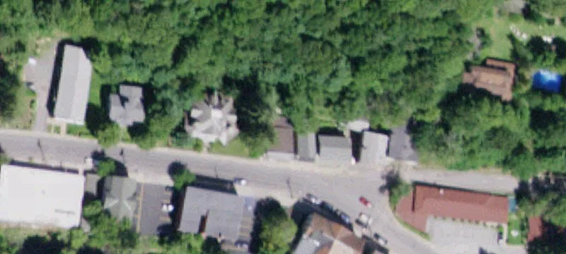 1103 Main St
