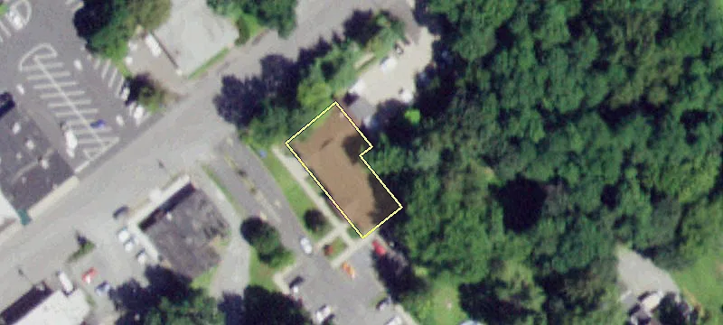 4 Greenwood Dr