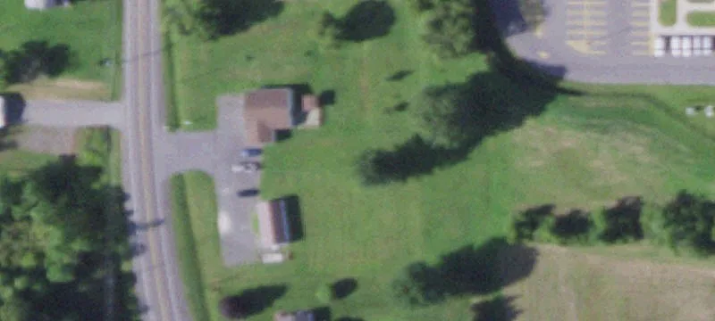 7486 Lakeport Rd