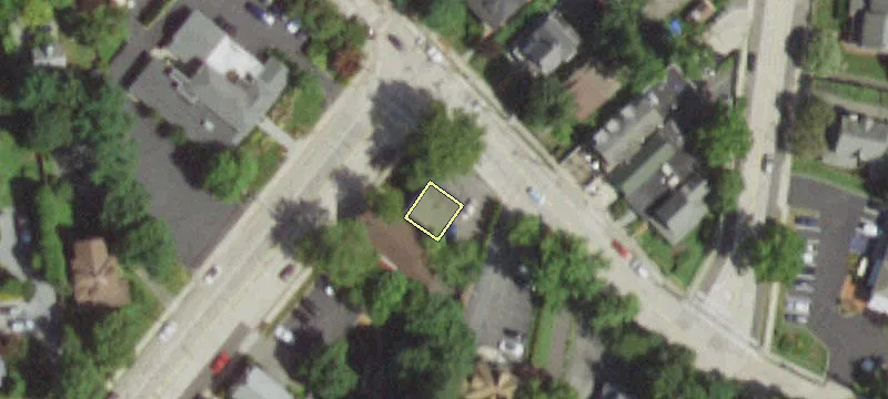 482 Main St