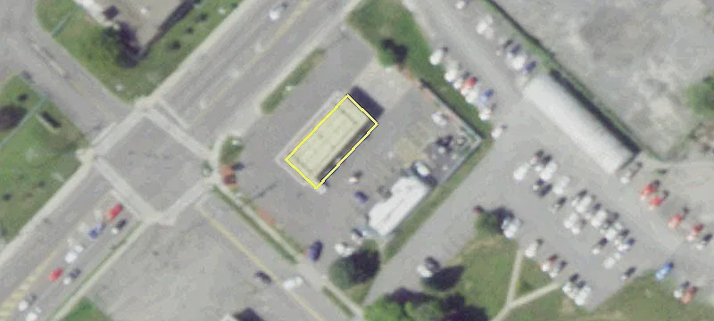 685 Hiawatha W Blvd