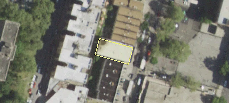 585 Jackson Ave