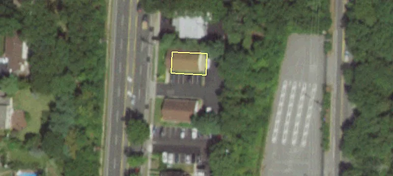 647-649 Commack Rd