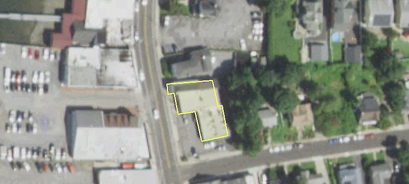 402 Main St
