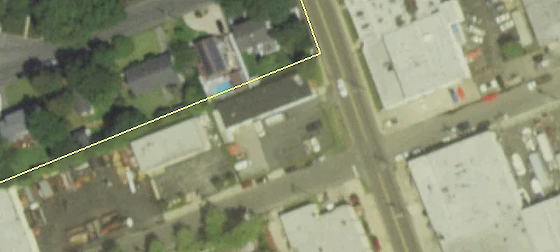1725-A Strong Ave
