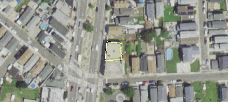 812 Cross Bay Blvd