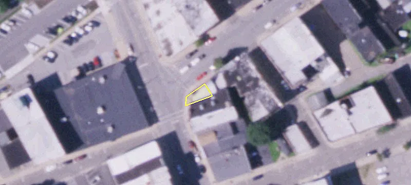 102 Madison St