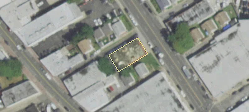 110 Henry St