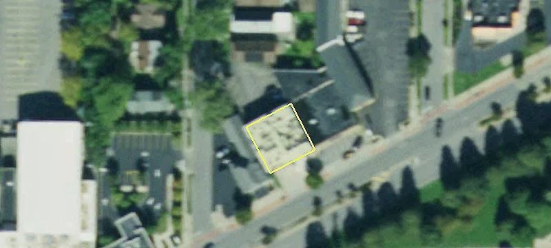 3608 Main St
