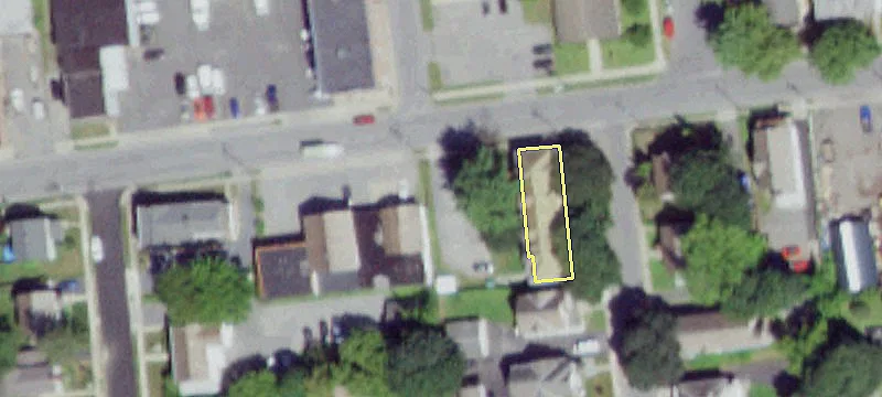 195 Maple St