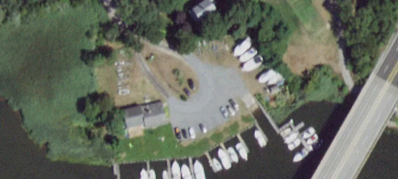 62 Riv Ave