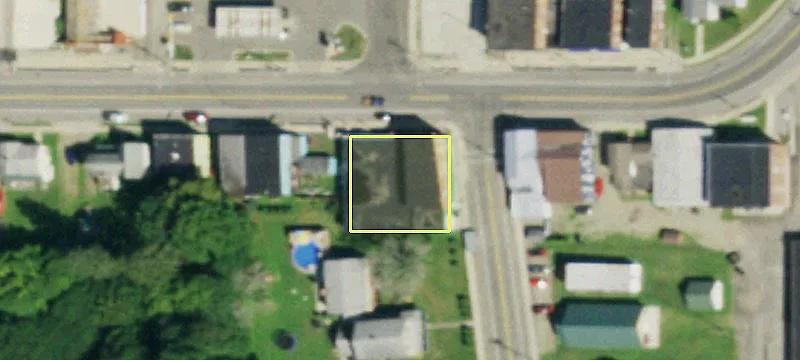 27 Main St