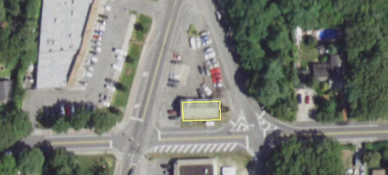 631 Mastic Rd