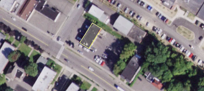 324 Main St