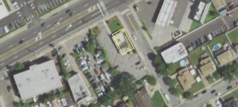 5002 Hempstead Tpke