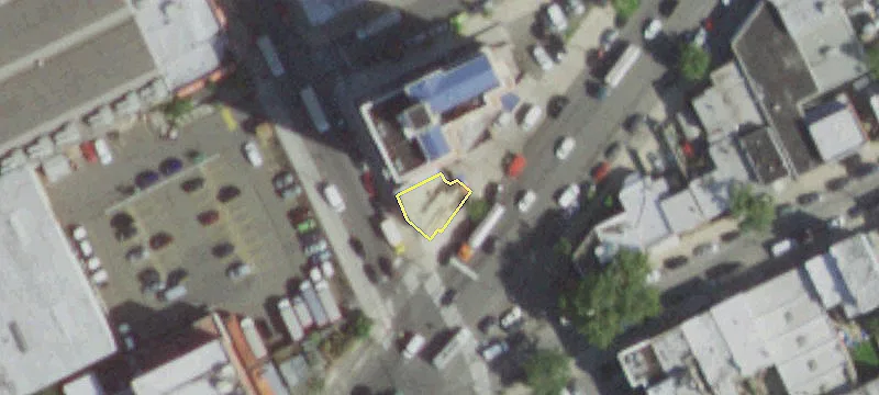 5250 Van Dm St