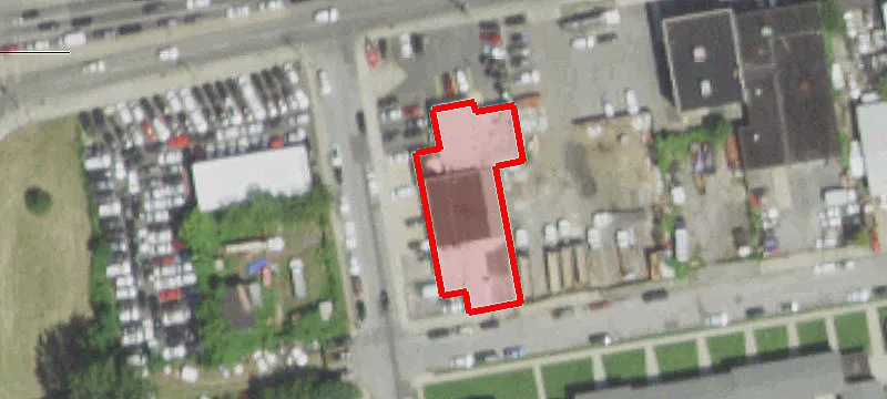 686 Burnside Ave