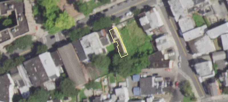 72 Beekman Ave
