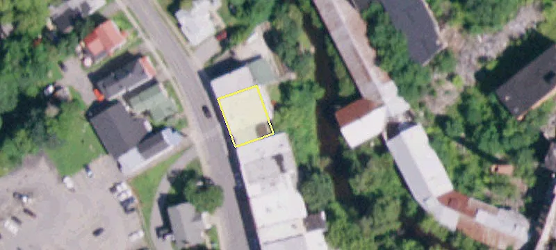 18 Main St