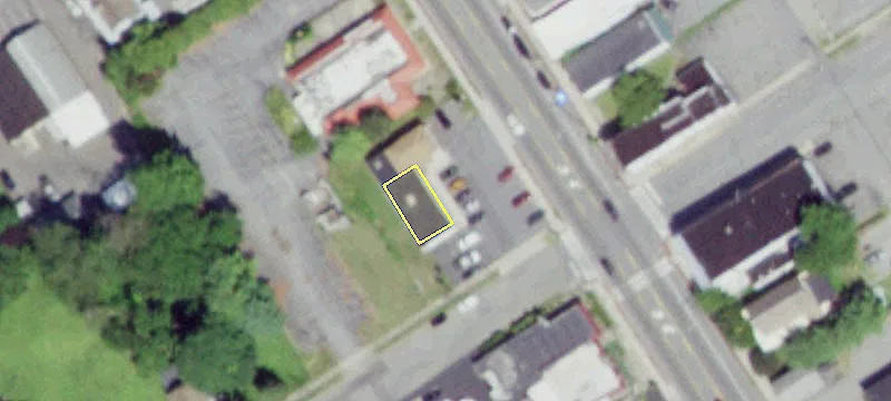 28 Main St