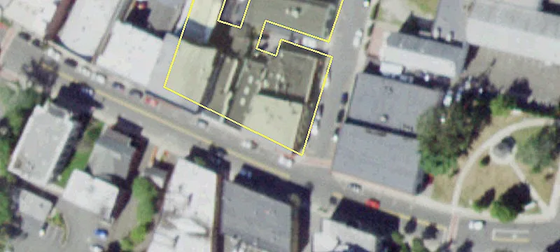 104 Lafayette Ave