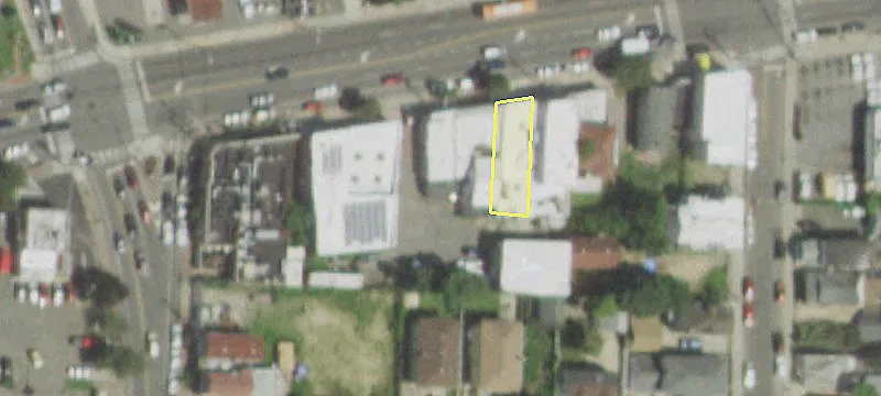 1325 Hempstead Tpke