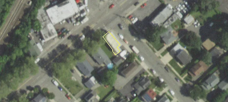 75 Woodbury Rd