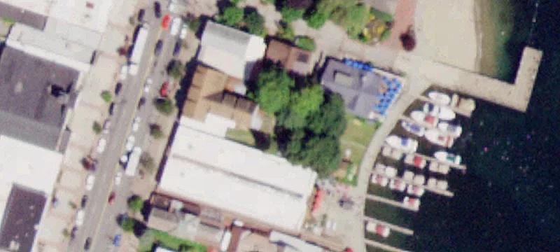 216 Canada St