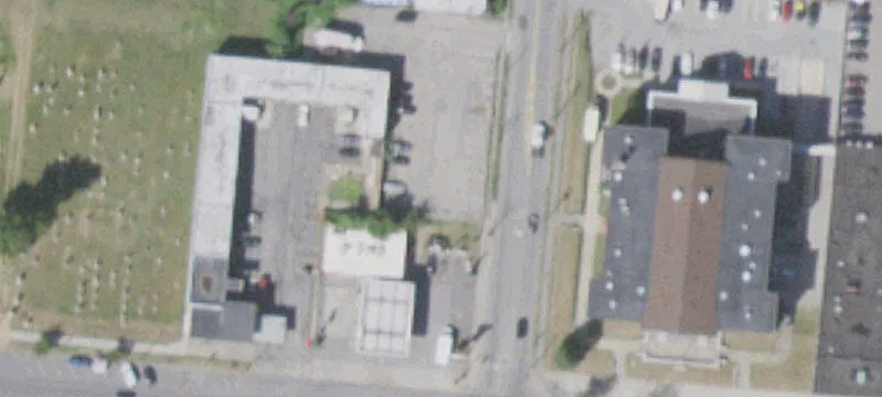 9 Robinson Ave