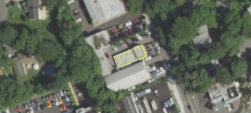 12 Middleneck Rd