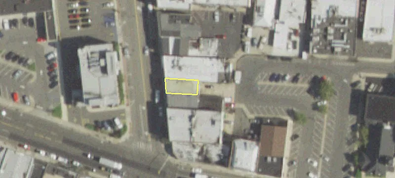 11 Vlg Ave