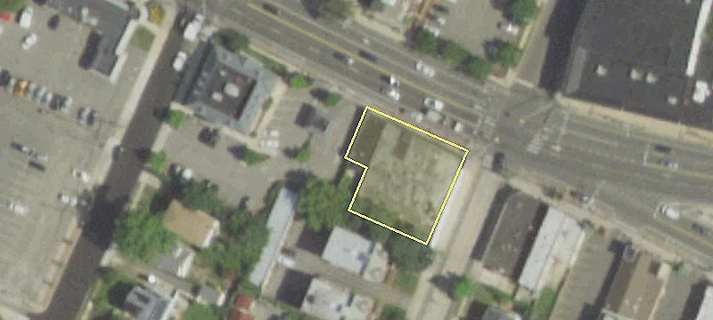 105 Main St