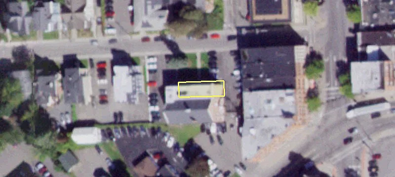 15 Clayton Ave