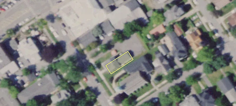 229 John St