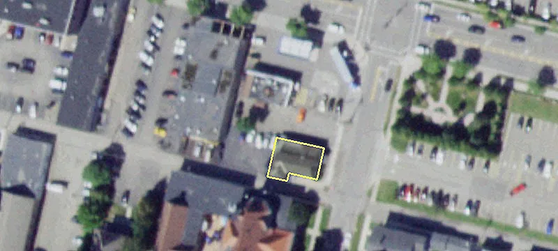 133 Cedar St